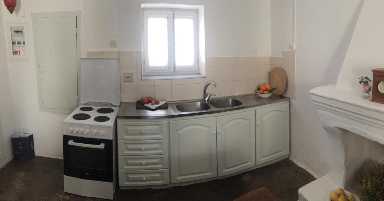Aνεξάρτητη Παραδοσιακή Πέτρινη Κατοικία Corinth 외부 사진